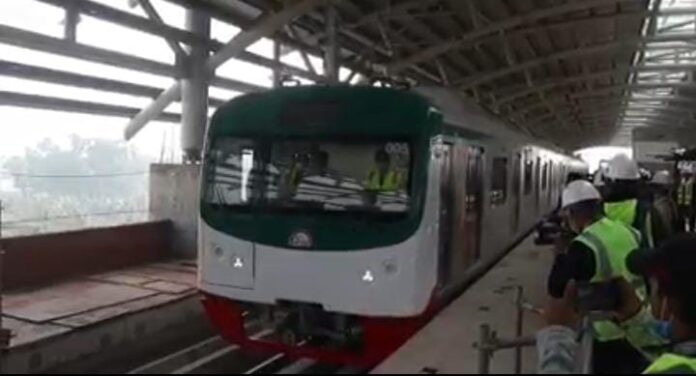 Bangladesh Metrorail বাংলাদেশে আগামী ১৬ ডিসেম্বর থেকে চালু হচ্ছে মেট্রোরেল।